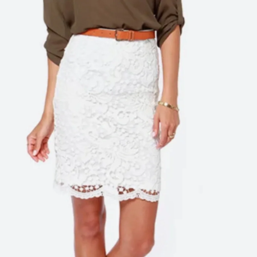 White House Black‎ Market Lace Tiered Crochet Skirt Size 12